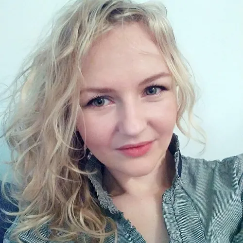 dominika_kossowskagulik_profil_foto.jpg